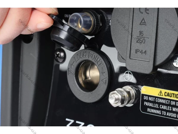 Фото 13 - Генератор інверторний Ultimatron ULT-3300-EU 3 кВт